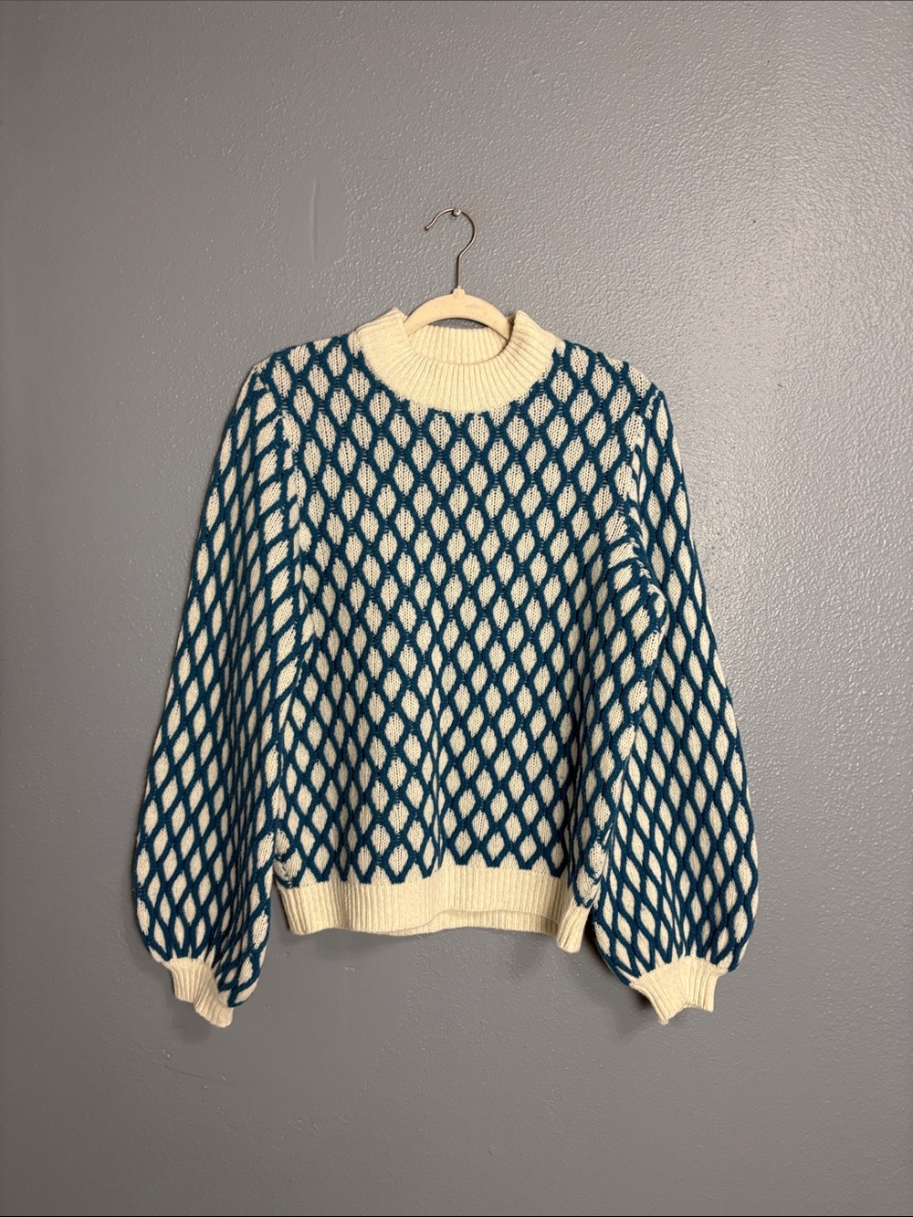 STINE GOYA Cream and Teal Diamond-Pattern Crewneck Sweater